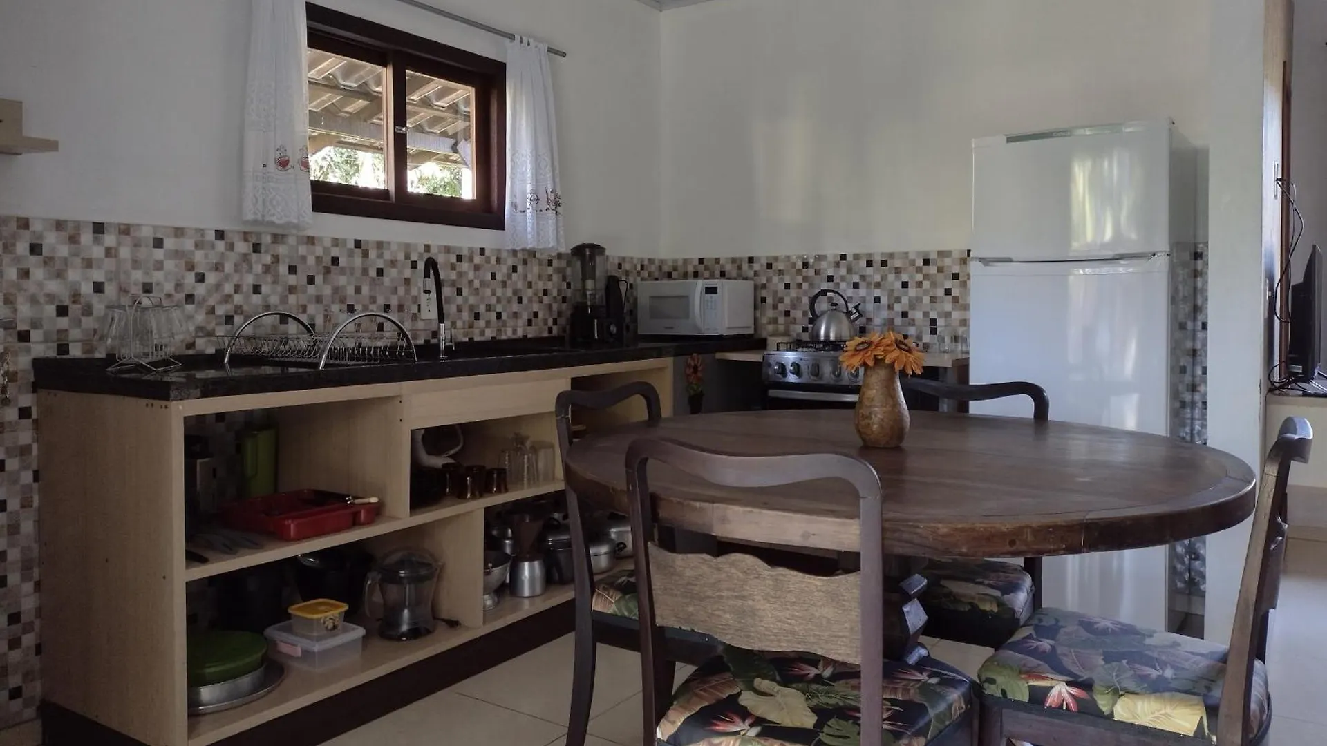 Ferienhaus Casa Com Otima Localizacao A 100 Metros Da Praia Portobelo